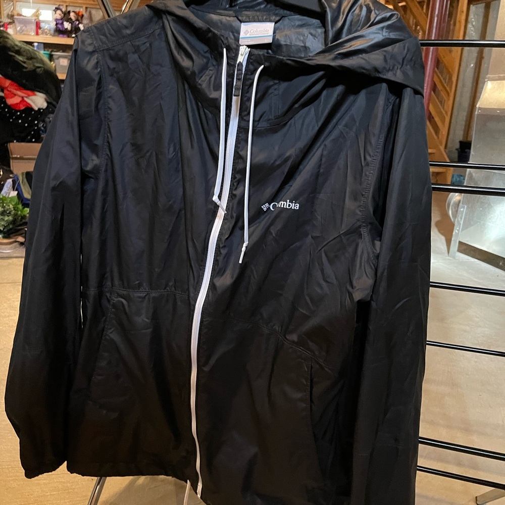 Women’s colorblock Columbia windbreaker jacket